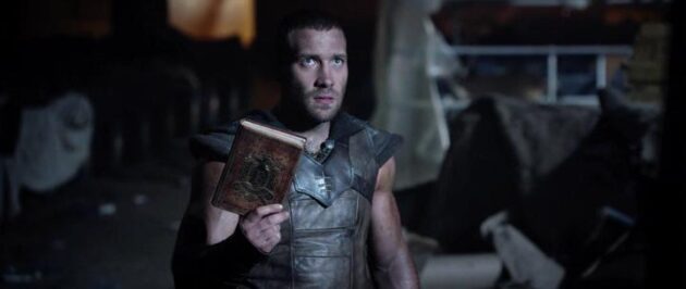 photo, Jai Courtney