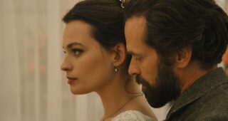 Eiffel : photo, Emma Mackey, Romain Duris