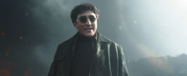 photo, Alfred Molina
