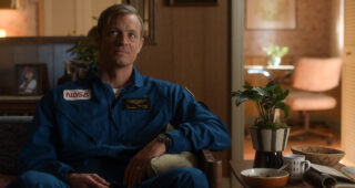 For All Mankind : Photo Joel Kinnaman