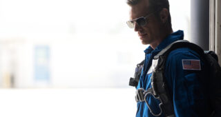 For All Mankind : Photo Joel Kinnaman