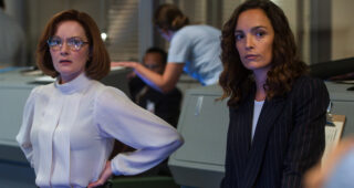 For All Mankind : Photo Wrenn Schmidt, Jodi Balfour