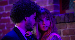 Night Teeth : photo, Debby Ryan, Jorge Lendeborg Jr.