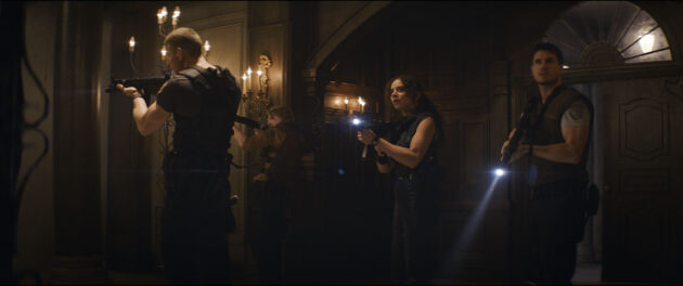 Photo, Robbie Amell, Hannah John-Kamen, Tom Hopper