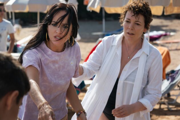 The Lost Daughter : Photo Dakota Johnson, Olivia Colman