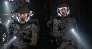 The Silent Sea : Photo , Gong Yoo, Heo Sung-tae