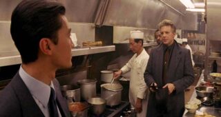 L'Année du dragon : photo, John Lone, Mickey Rourke