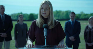 Ozark : photo, Laura Linney