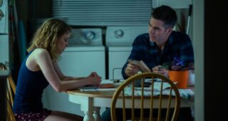 The Contractor : photo, Chris Pine, Gillian Jacobs