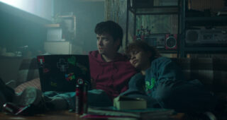 Choose or Die : Photo Asa Butterfield, Iola Evans