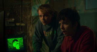 Choose or Die : photo, Iola Evans, Asa Butterfield