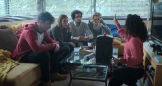Parallèles : Photo Thomas Chomel, Naidra Ayadi, Omar Mebrouk, Jade Pedri, Jules Houplain