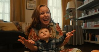 Servant : photo, Lauren Ambrose