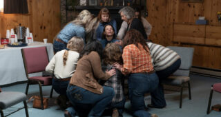 Outer Range : Photo Lili Taylor