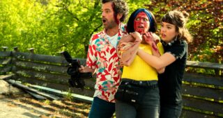 Coupez ! : Photo Romain Duris, Bérénice Bejo, Luàna Bajrami