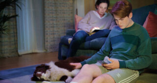 Heartstopper : photo, Olivia Colman, Kit Connor