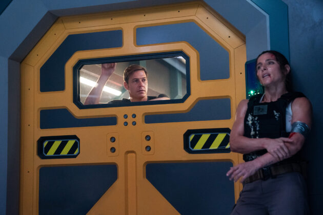 Interceptor : photo, Luke Bracey, Elsa Pataky