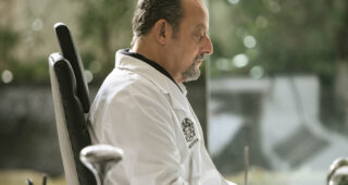 Qui a tué Sara ? : photo, Jean Reno