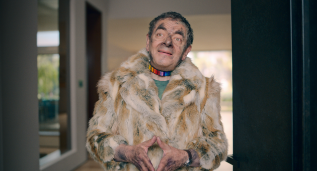 Seul face à l'abeille : photo, Rowan Atkinson