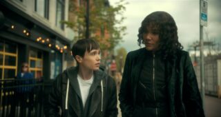Umbrella Academy : photo, Elliot Page, Emmy Raver-Lampman