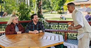 God's Favorite Idiot : photo Melissa McCarthy, Ben Falcone, Yanic Truesdale