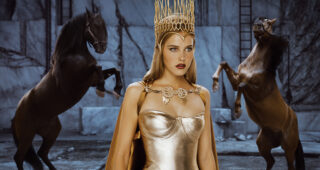 Les immortels : photo, Isabel Lucas