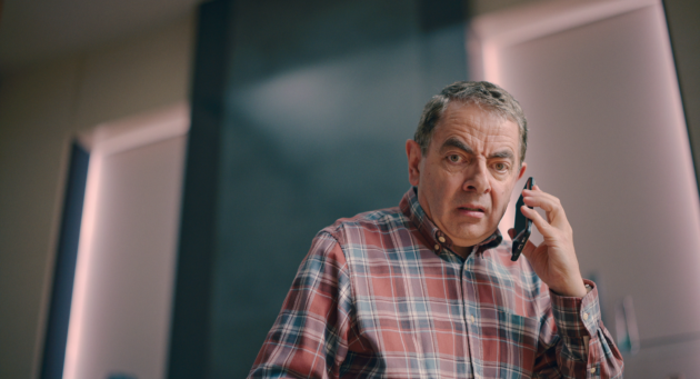 Seul face à l'abeille : photo, Rowan Atkinson