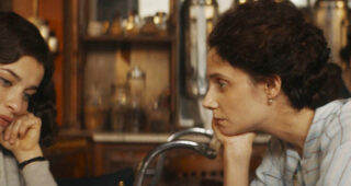 Simone - Le voyage du siècle : photo Rebecca Marder