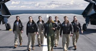 Devotion : Photo Jonathan Majors, Glen Powell
