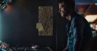 For All Mankind : Photo Joel Kinnaman