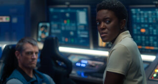 For All Mankind : Photo Joel Kinnaman, Krys Marshall