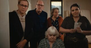 The Humans : photo, Richard Jenkins, Beanie Feldstein, Amy Schumer