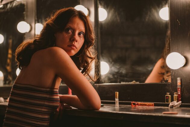 X : photo, Mia Goth