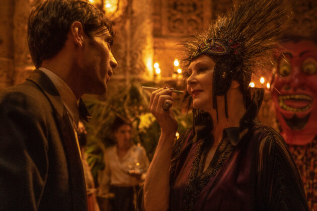 Babylon : photo, Diego Calva, Jean Smart