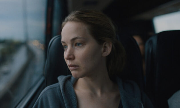 Causeway : photo, Jennifer Lawrence