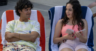 Cobra Kai : photo, Mary Mouser, Xolo Mariduena