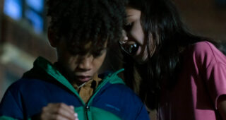 Let The Right One In : photo, Ian Foreman, Madison Taylor Baez