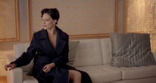 Sherlock : Lara Pulver