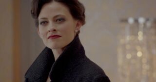 Sherlock : Lara Pulver