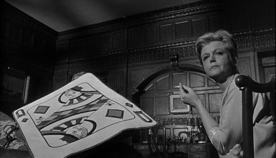 Un Crime dans la tête : Angela Lansbury