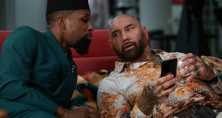 Glass Onion : une histoire à couteaux tirés : photo, Leslie Odom Jr., Dave Bautista
