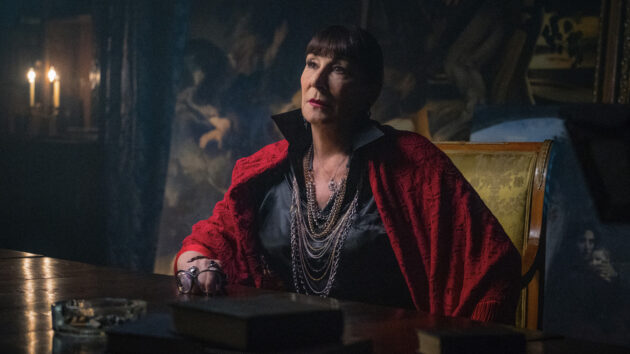 John Wick : Parabellum : Photo , Anjelica Huston