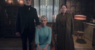 The Handmaid’s Tale : Photo Ann Dowd, Bradley Whitford, Ever Carradine