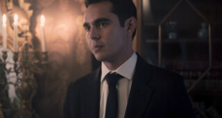 The Handmaid’s Tale : Photo Max Minghella