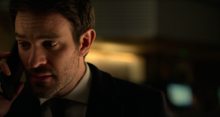 En traître : photo, Charlie Cox