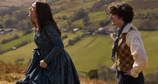 Emily : photo, Emma Mackey, Fionn Whitehead