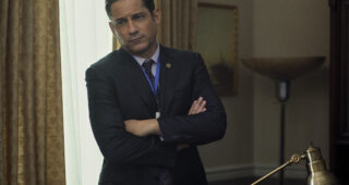 The Night Agent : Photo Enrique Murciano