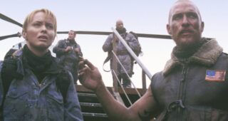 Le Règne du feu : photo, Izabella Scorupco, Matthew McConaughey