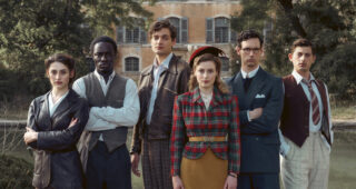 Transatlantique : Photo Deleila Piasko, Cory Michael Smith, Lucas Englander, Gillian Jacobs, Ralph Amoussou, Amit Rahav