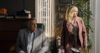 High Desert : Photo Brad Garrett, Patricia Arquette